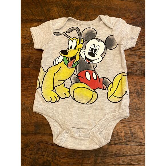 Disney Baby Mikey Mouse Goofy Gray Short Sleeve One Piece Bodysuit Unisex Sz 0/3 - Picture 1 of 10